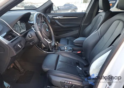 2020 BMW X1 xDrive28I z USA, uszkodzony, nr VIN WBXJG9C07L5P86180